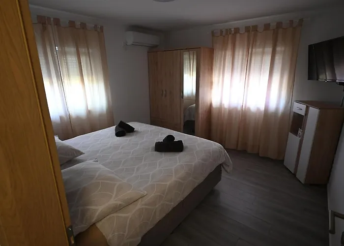 House Ivana Vikendica